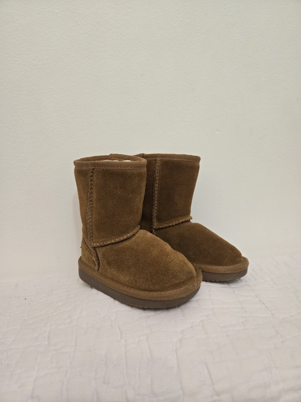 Koolaburra By Ugg Toddler Chestnut Brown Suede Boots Size 5